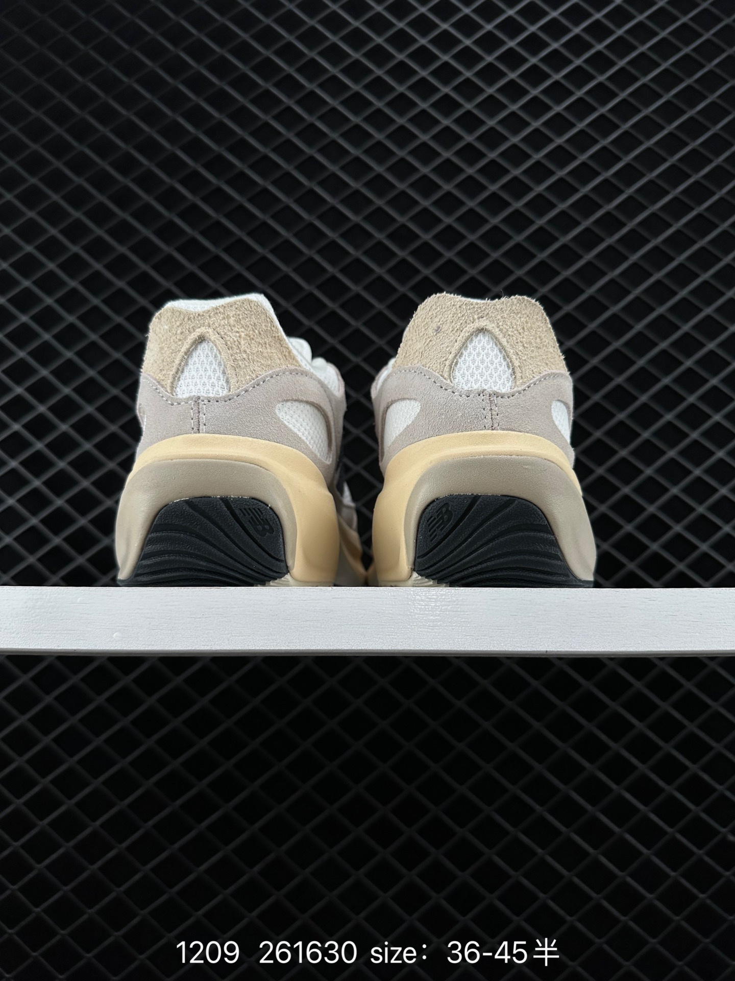 New Balance Warped Runner   UWRPDMOB CLASSICs TRADITIONNELS